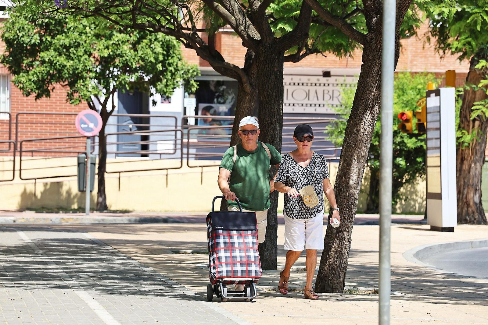 Imágenes de la Avenida de Andalucía en las mañanas de verano