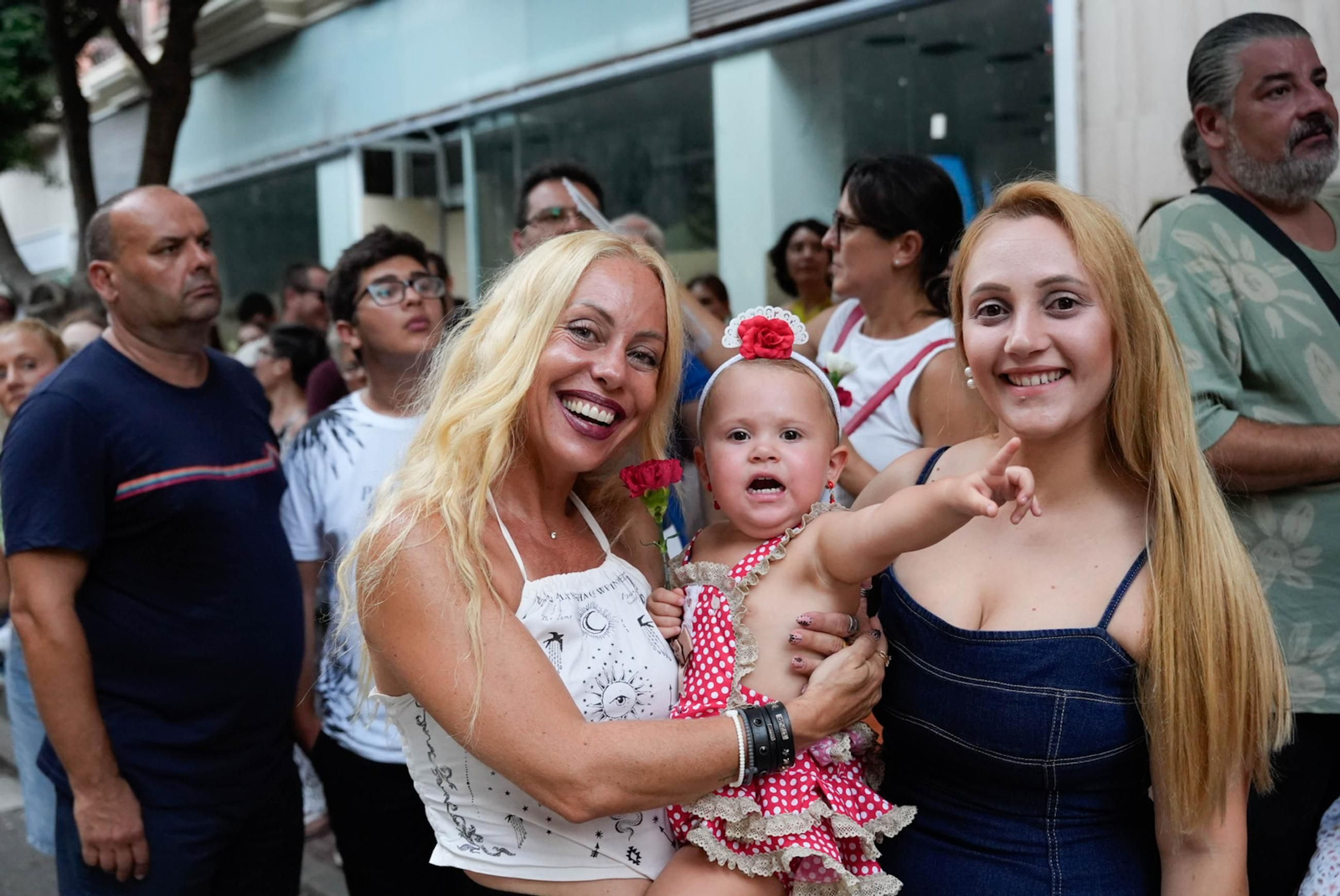 Así se ha vivido la Batalla de Flores en la Feria de Almería