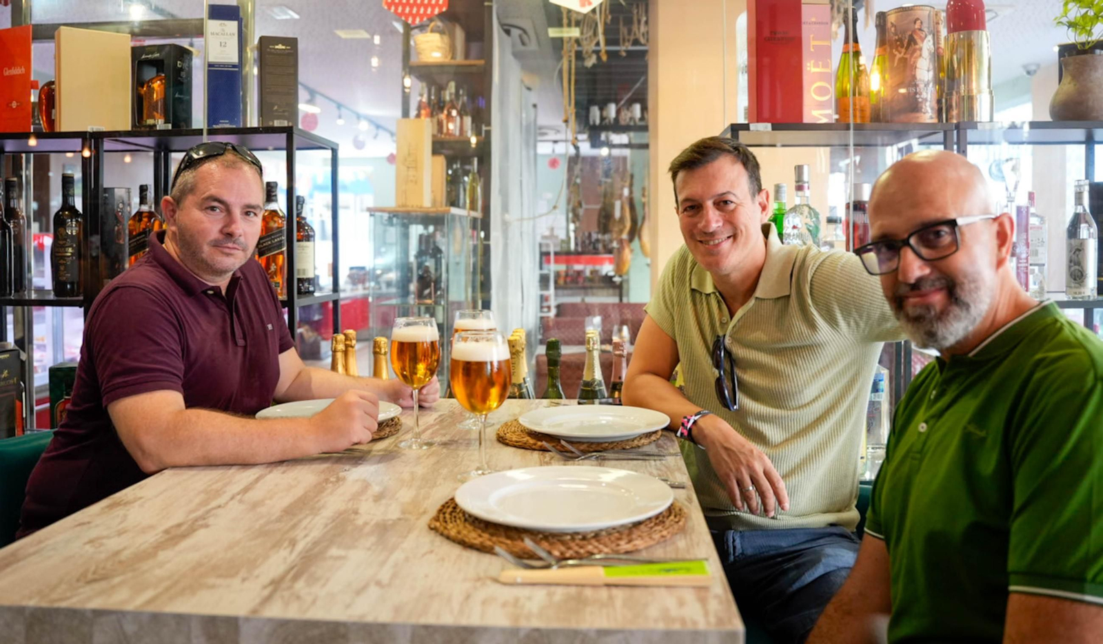 Así viven los almerienses el primer sábado de la Feria del Mediodía