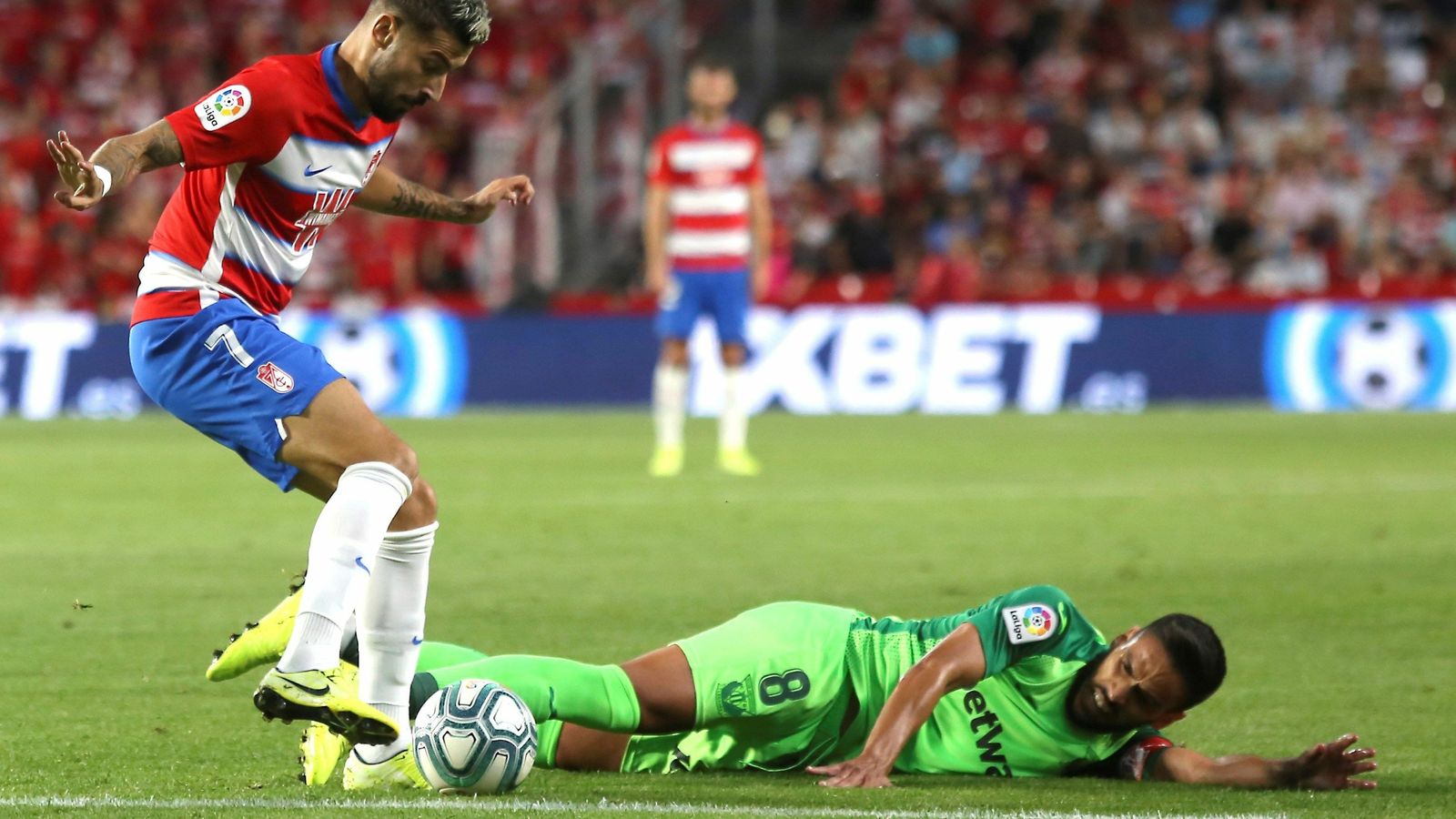 La participación de Vadillo podría varía el once y el sistema de Diego Martínez.