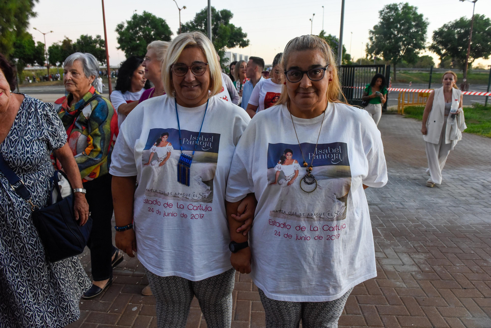 Búscate en el concierto de Isabel Pantoja