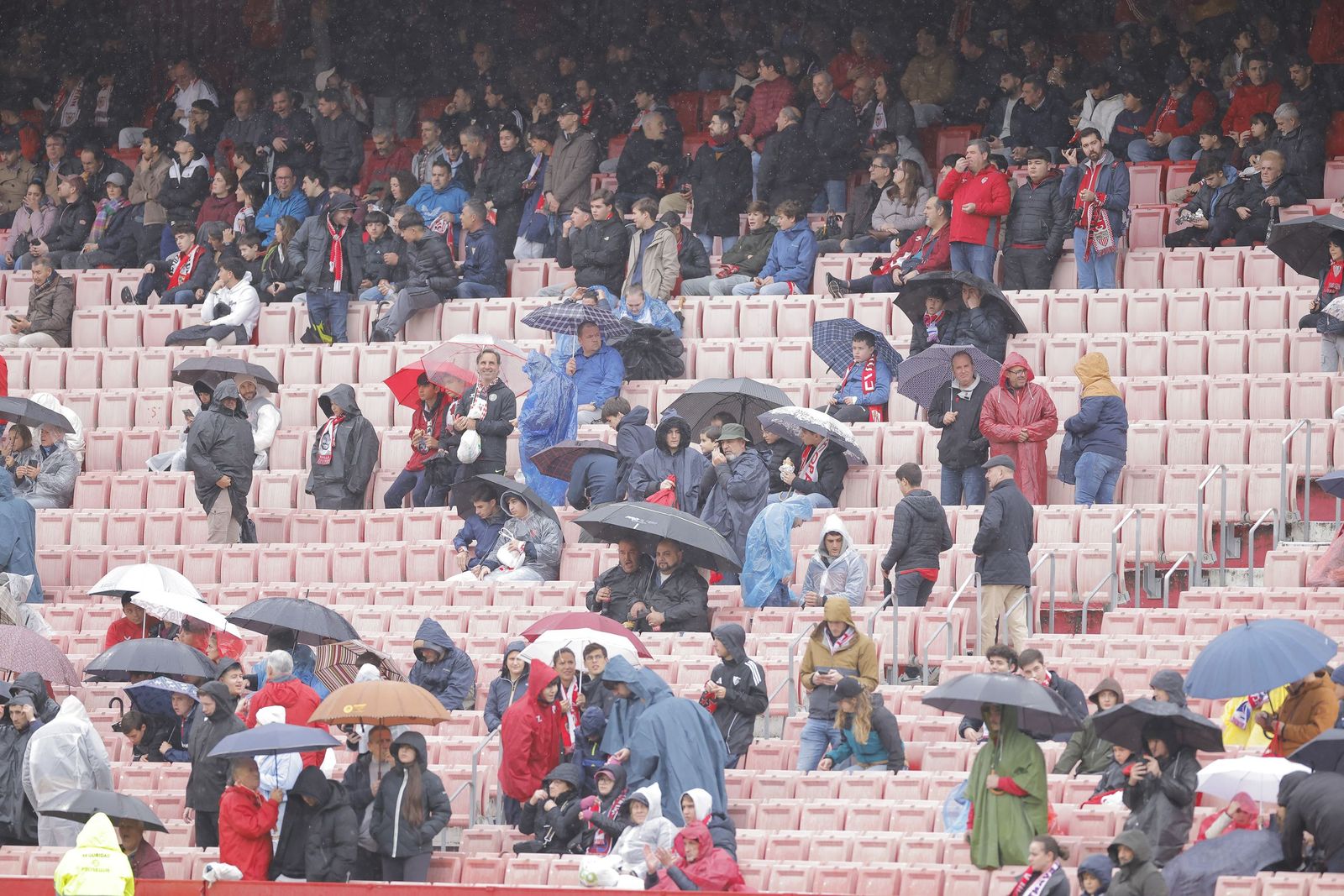 Búscate en las fotos del Sevilla FC - Levante