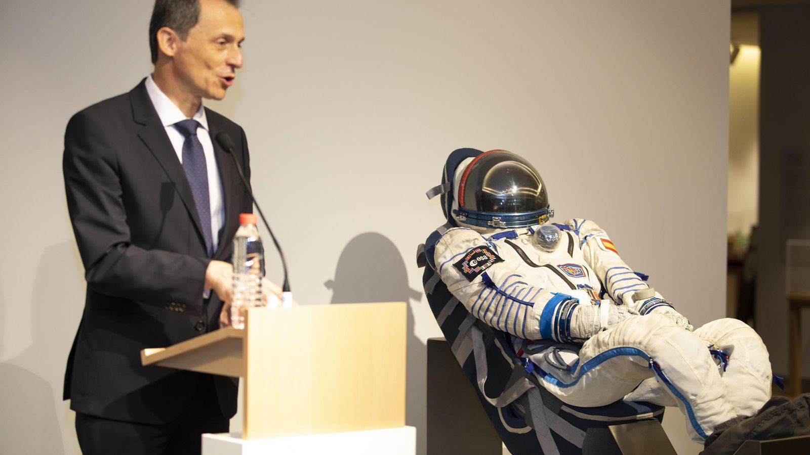 Visita del ministro Pedro Duque al Parque de las Ciencias