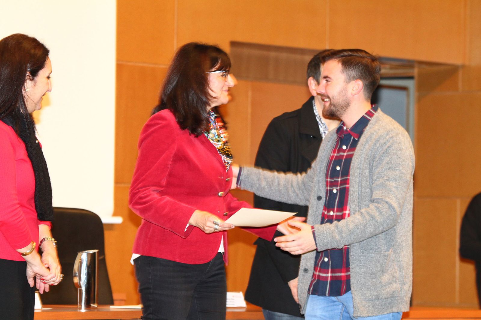 entrega los Premios 'Alumno 10c' de la cátedra Fundación Cepsa
