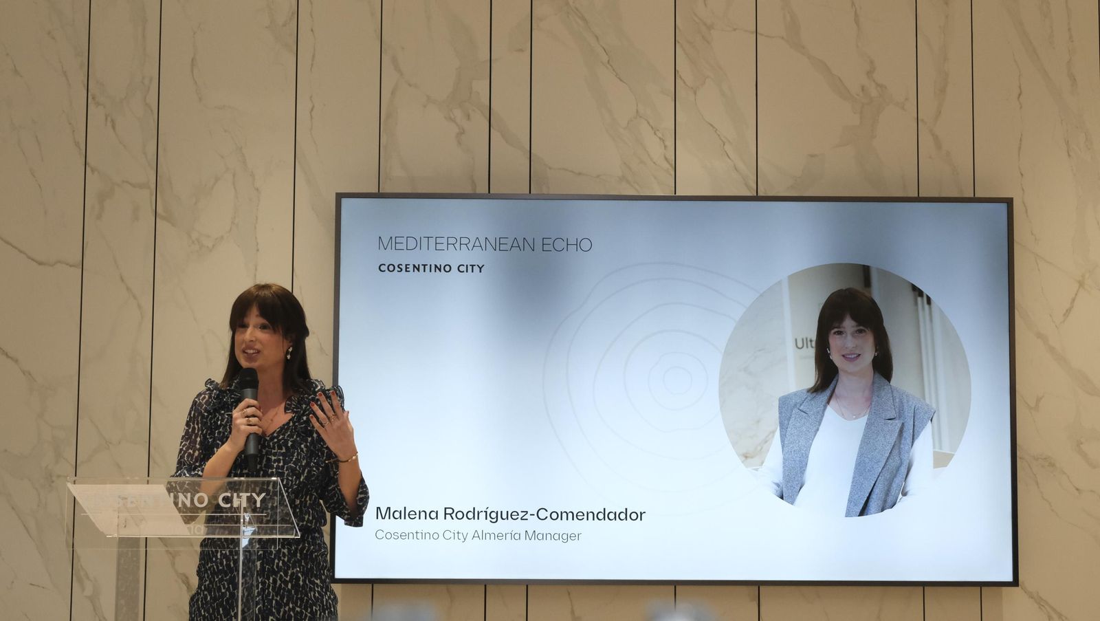 Cosentino City llega al Paseo de Almería , en imágenes