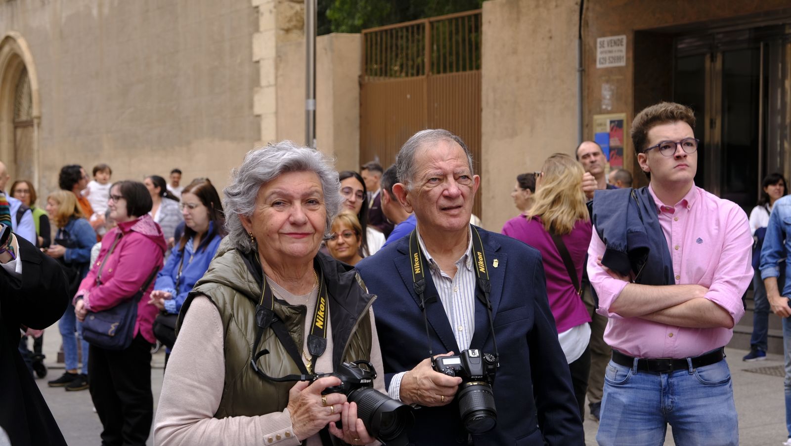 La Borriquita procesiona por las calles de Almería, en imágenes