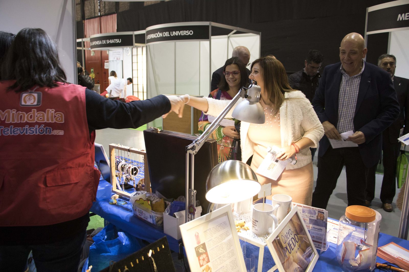 La feria acoge expositores sobre alimentación, moda, bioconstrucción o agricultura.