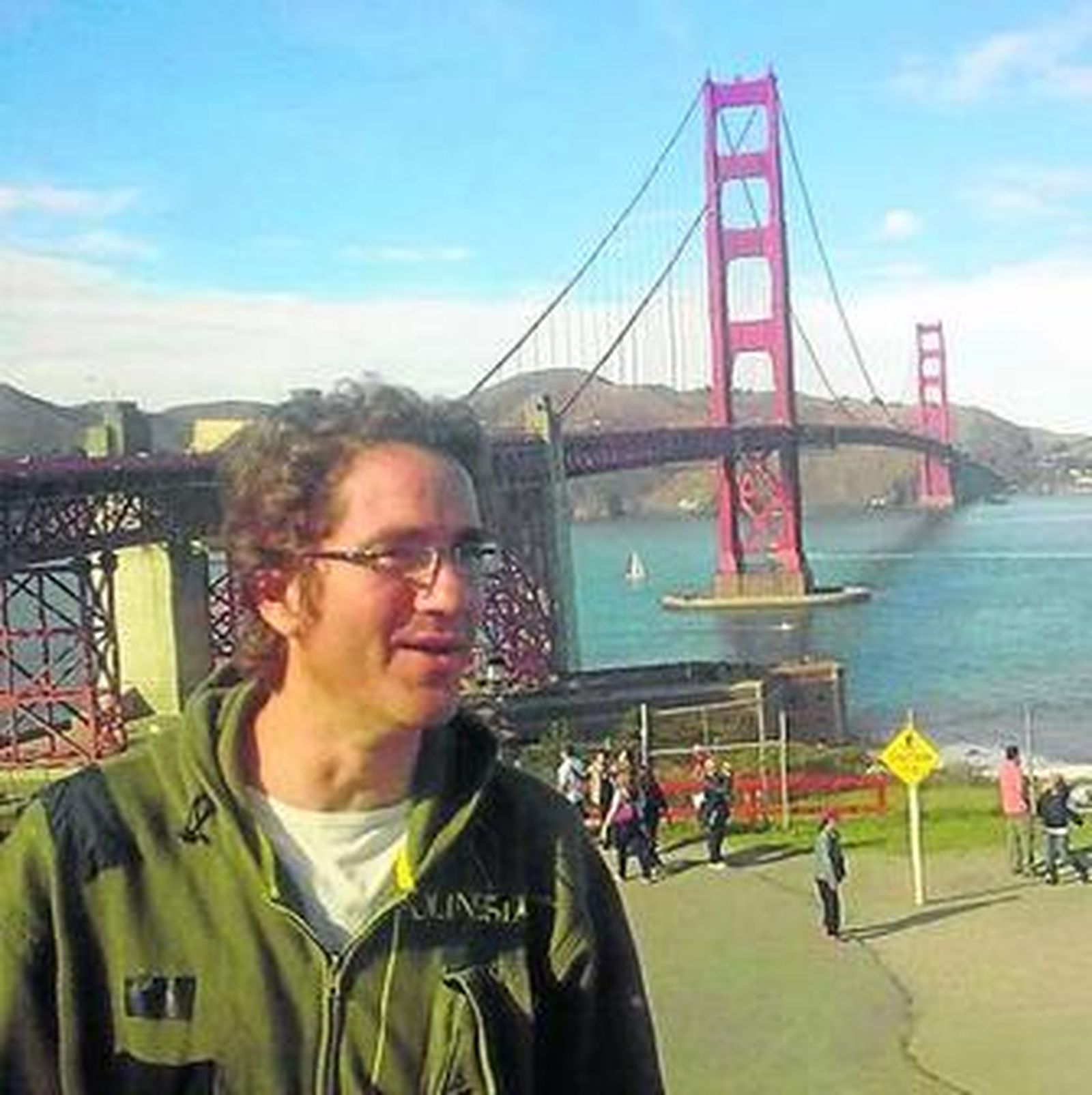 Pablo Campra Madrid, junto al Golden Gate.