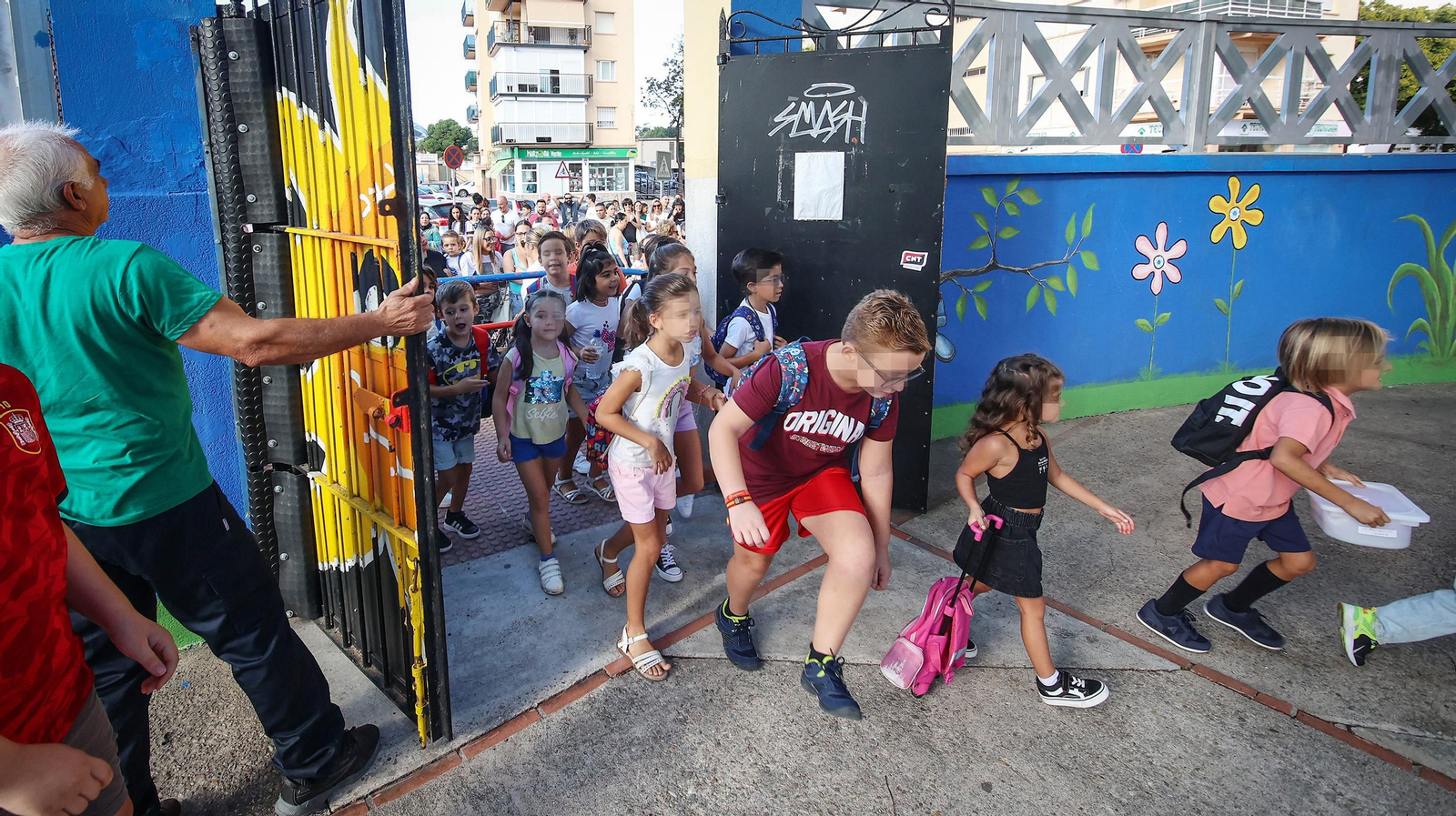 'Vuelta al cole' en el CEIP Isabel la Católica de Jerez