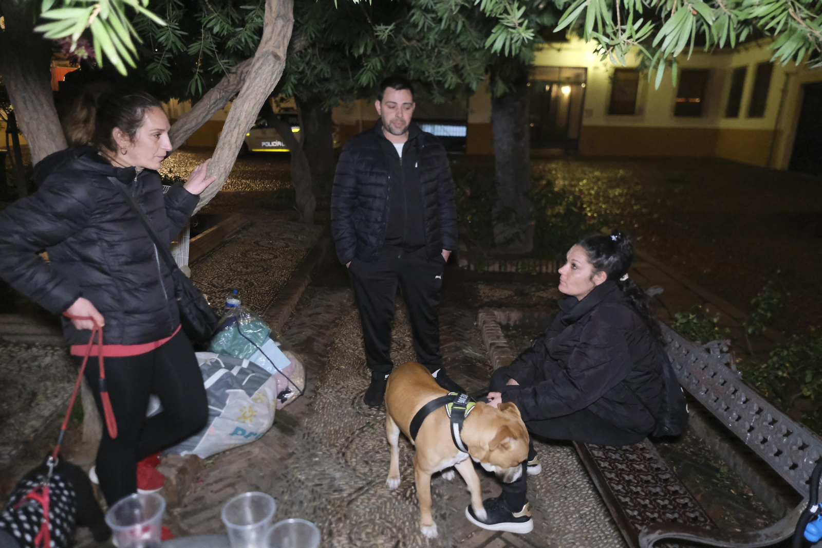 El desalojo de la casa de paso de La Lagunilla en Córdoba, en fotografías