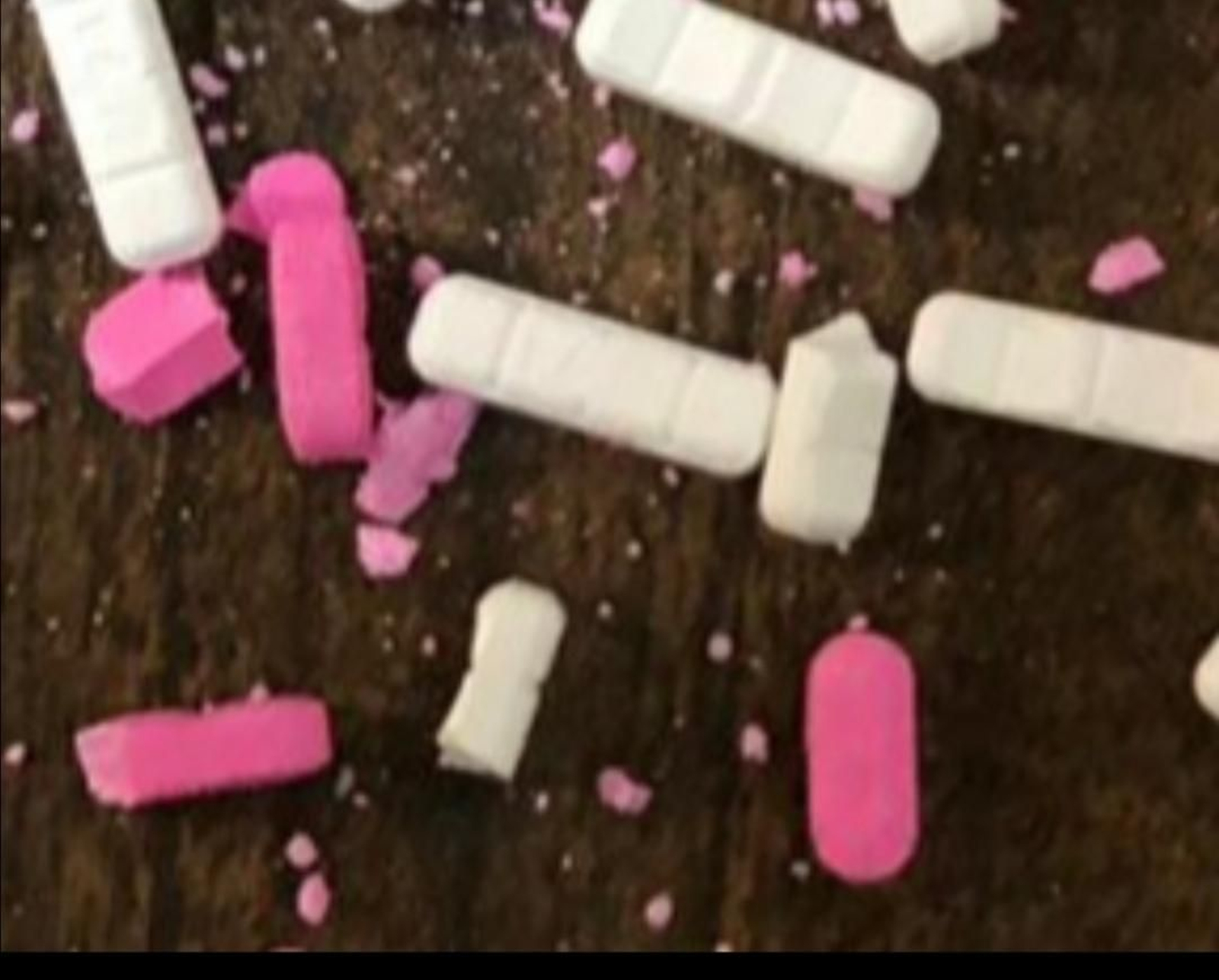 Restos de drogas intervenidas.