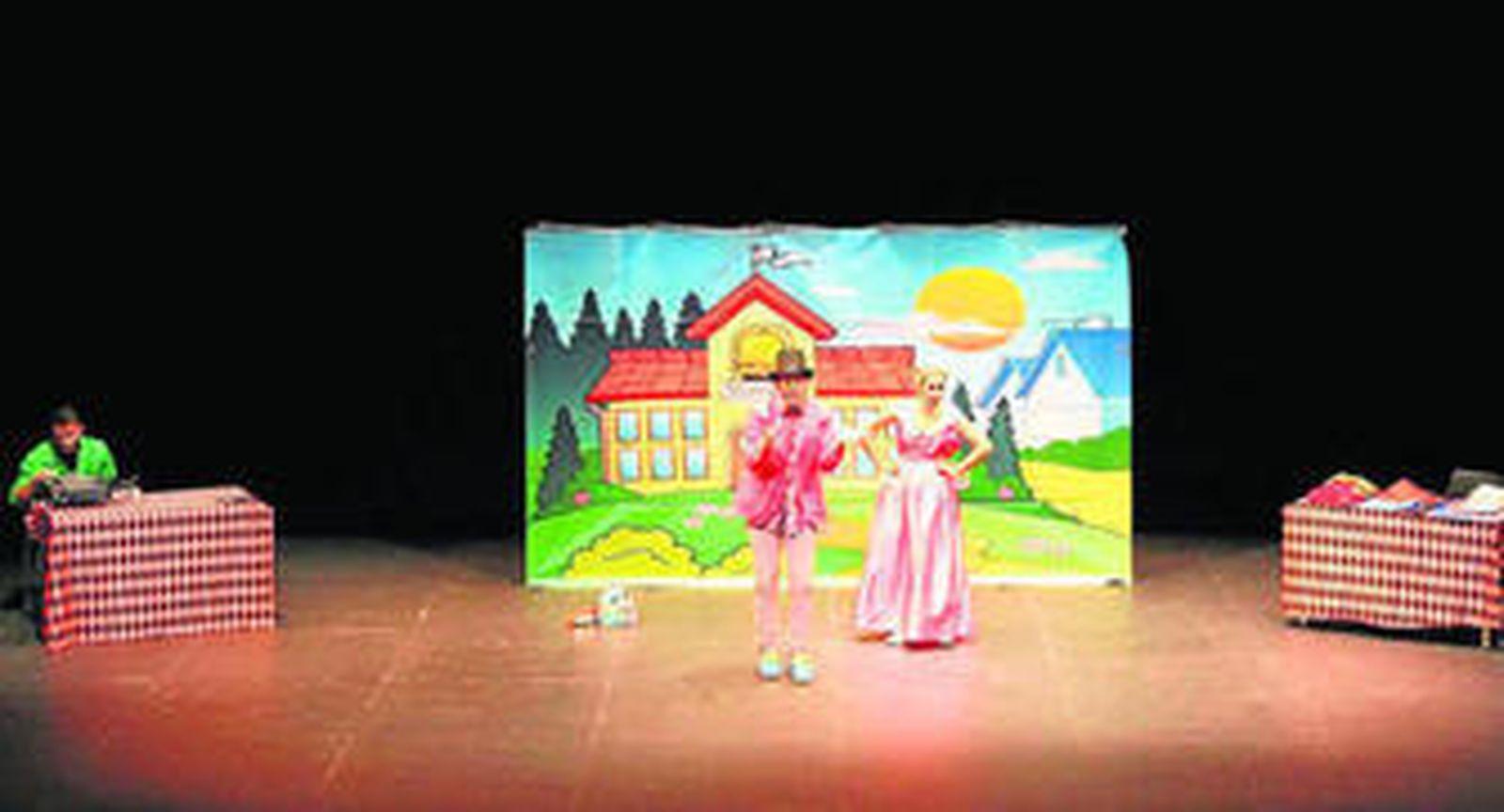 El equipo de Ciencia Divertida llevó a escena esta obra teatral.