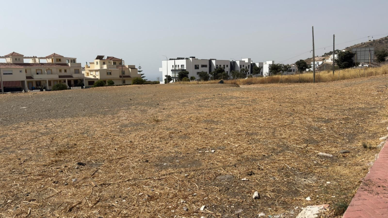 El terreno en el que se proyecta la pista polideportiva.