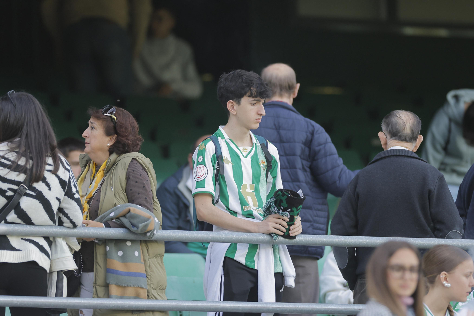 Búscate en las fotos del Betis-Real Madrid