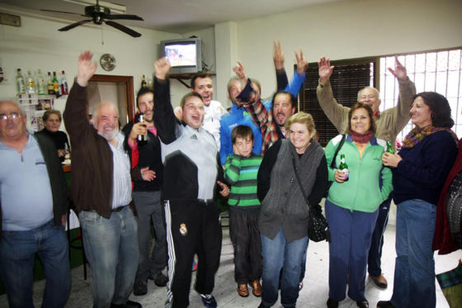 Toca el segundo premio de la Lotería en Véllez de Benaudalla (Granada).

Foto: Lucía Rivas