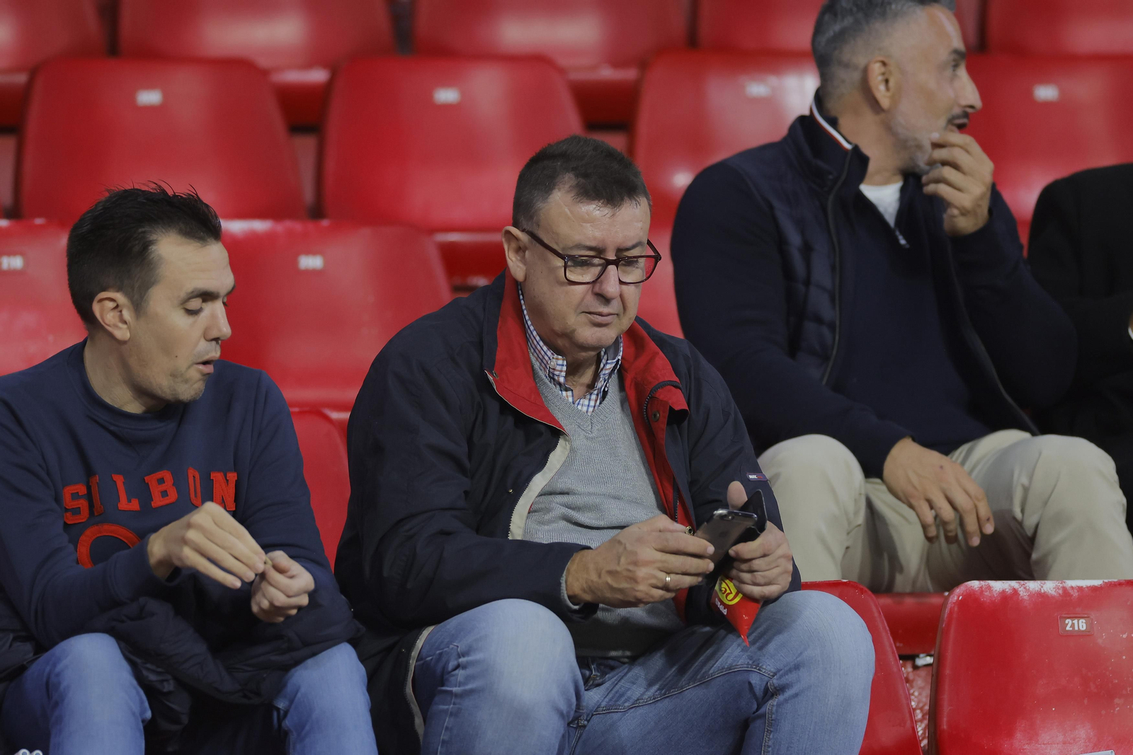 Búscate en las fotos del Sevilla Fc- PSV