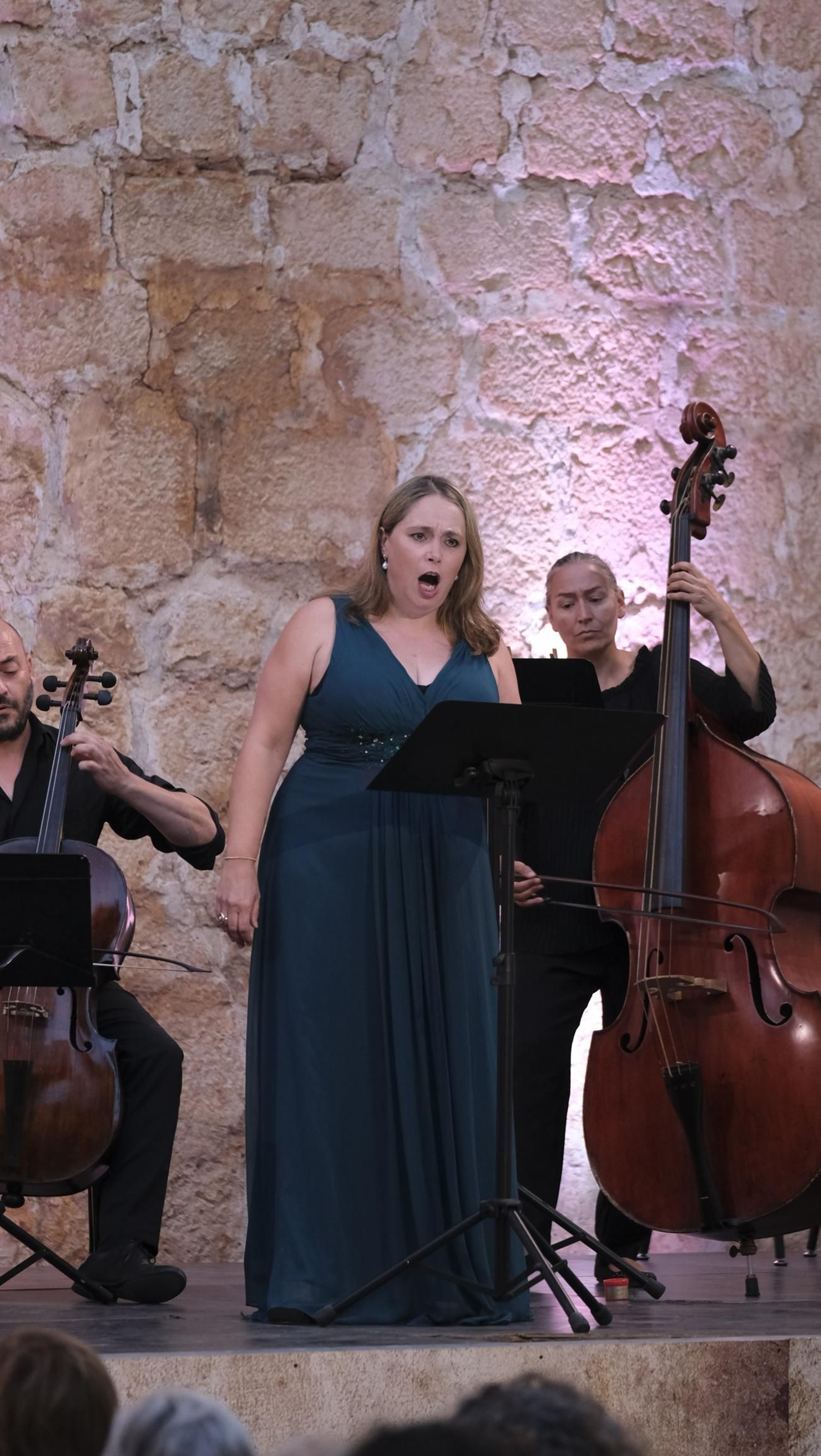 Imágenes del concierto de Harmonía del Parnás en el Festival de Música Renacentista y Barroca de Vélez Blanco