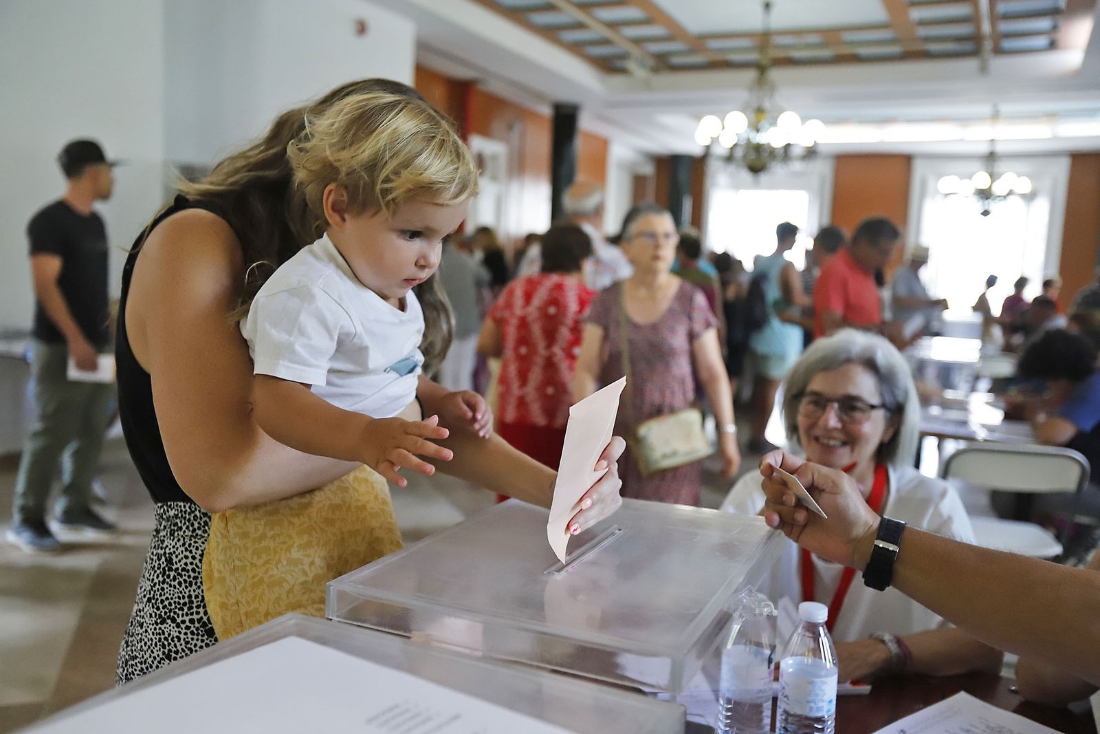 Las fotos de la jornada de Elecciones Generales del 23-J en Huelva