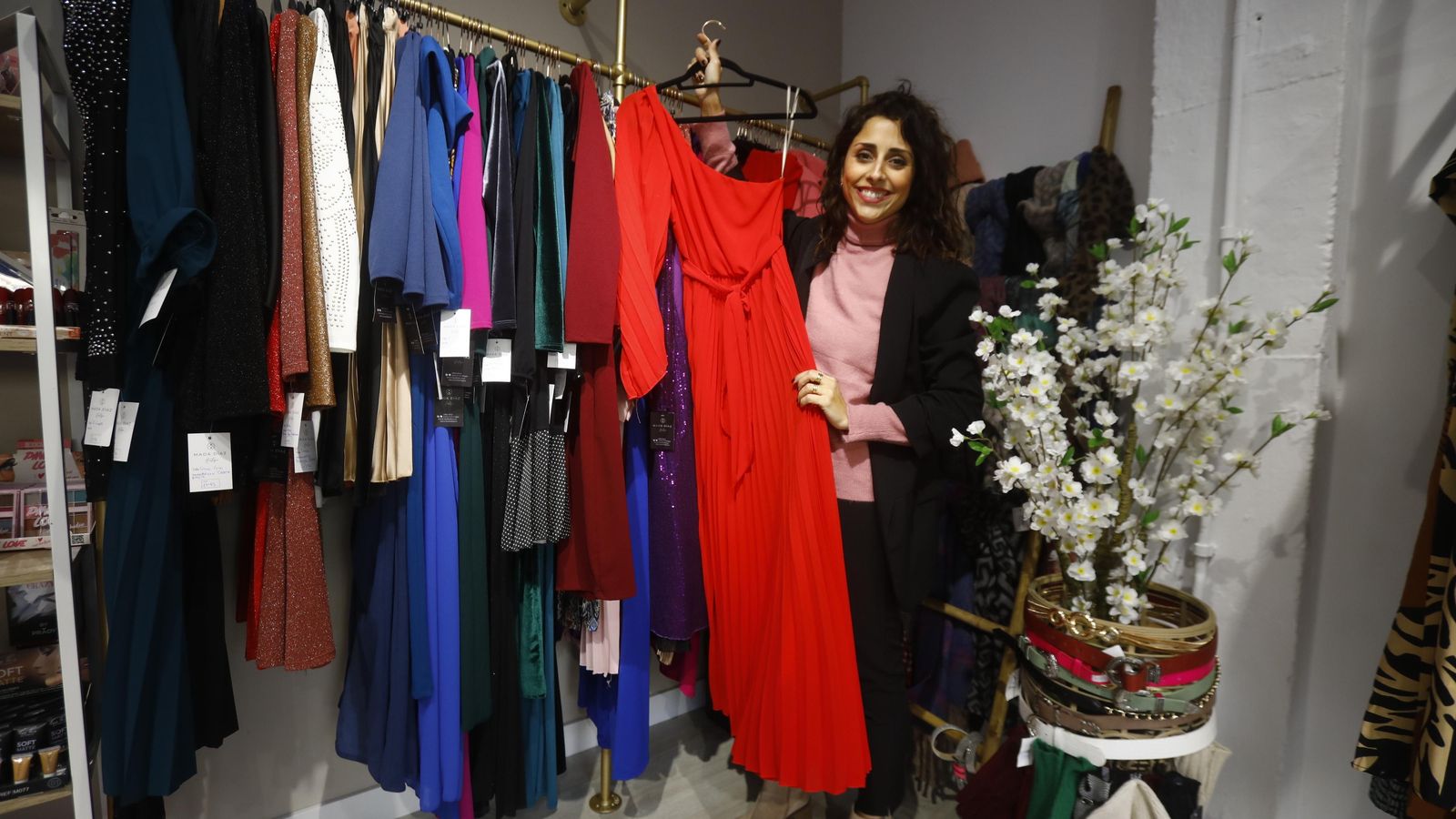 Las tendencias se mezclan con los grandes clásicos de la costura en la nueva tienda de Mada Díaz