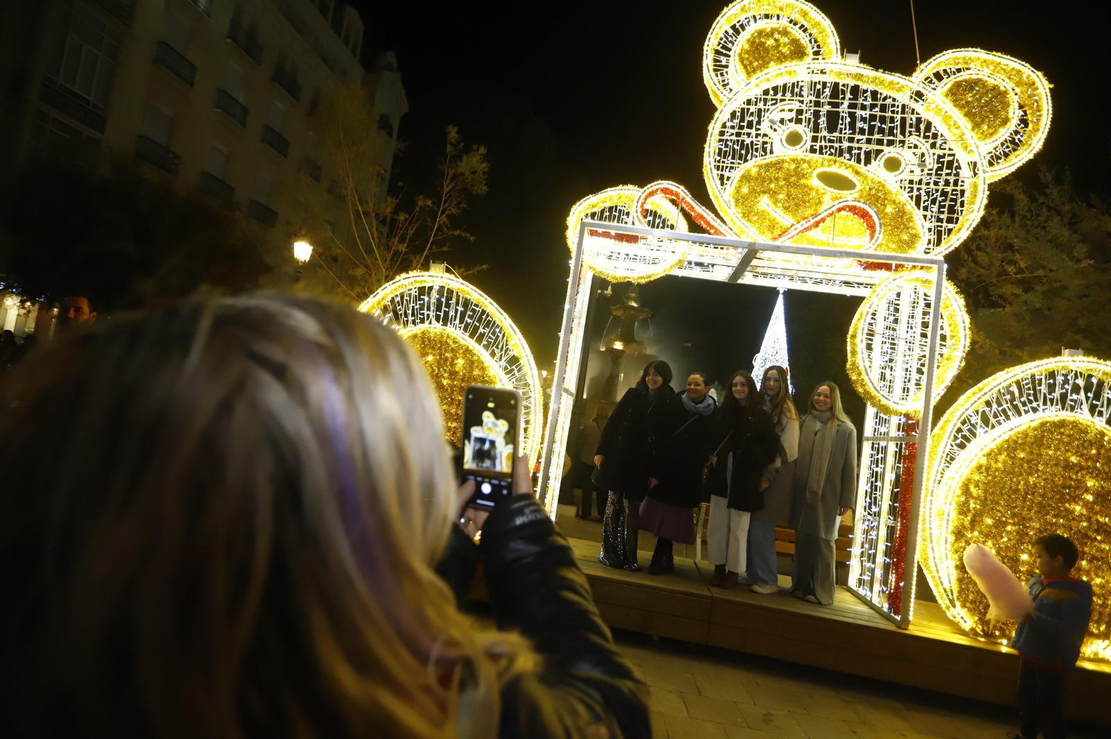 El encendido de las luces de Navidad de Granada en imágenes