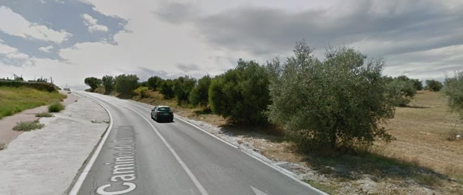 Muere un conductor en Mijas tras una colisión entre dos furgonetas