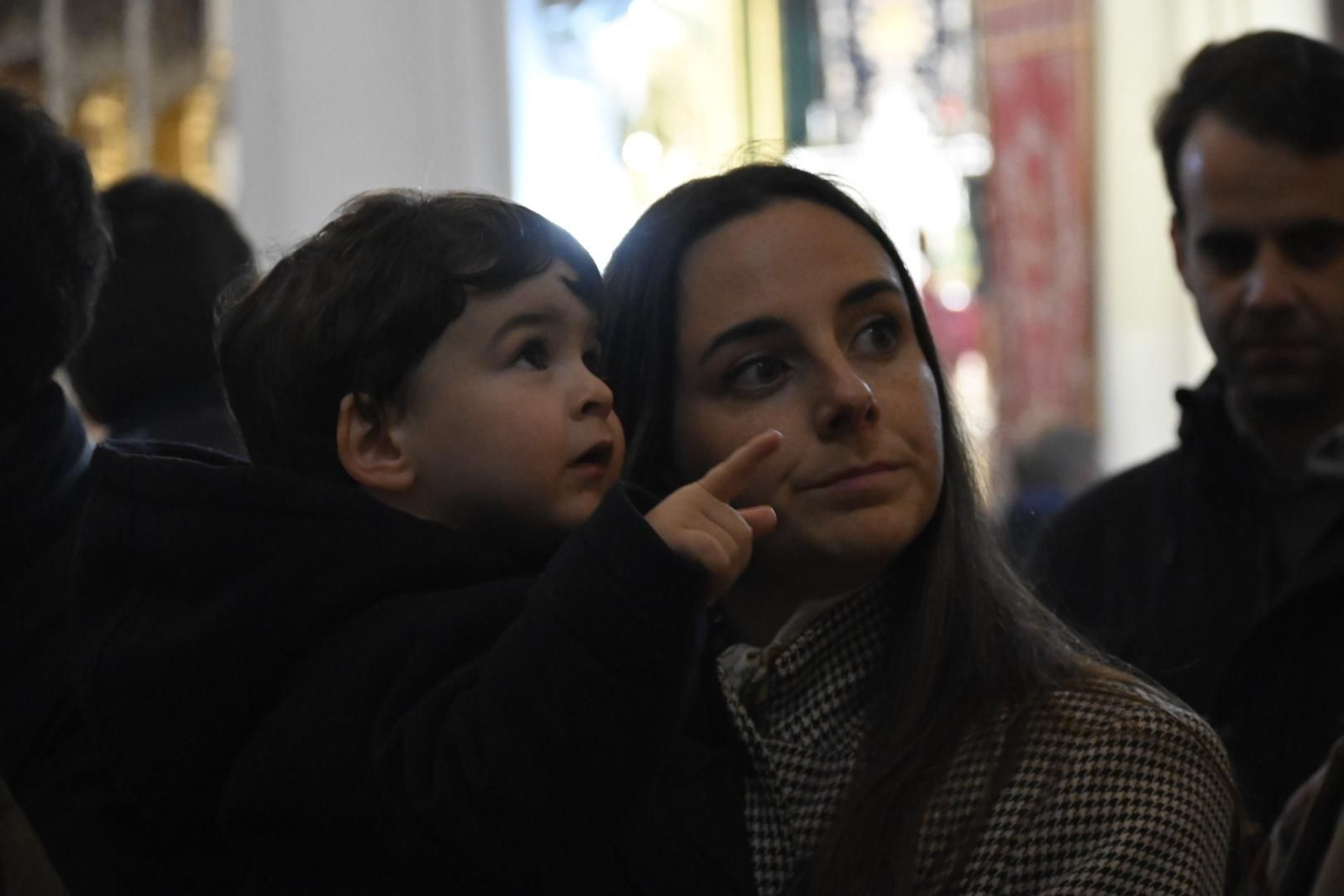 Las mejores imágenes del Miércoles Santo: Hermandad de la Santa Cruz