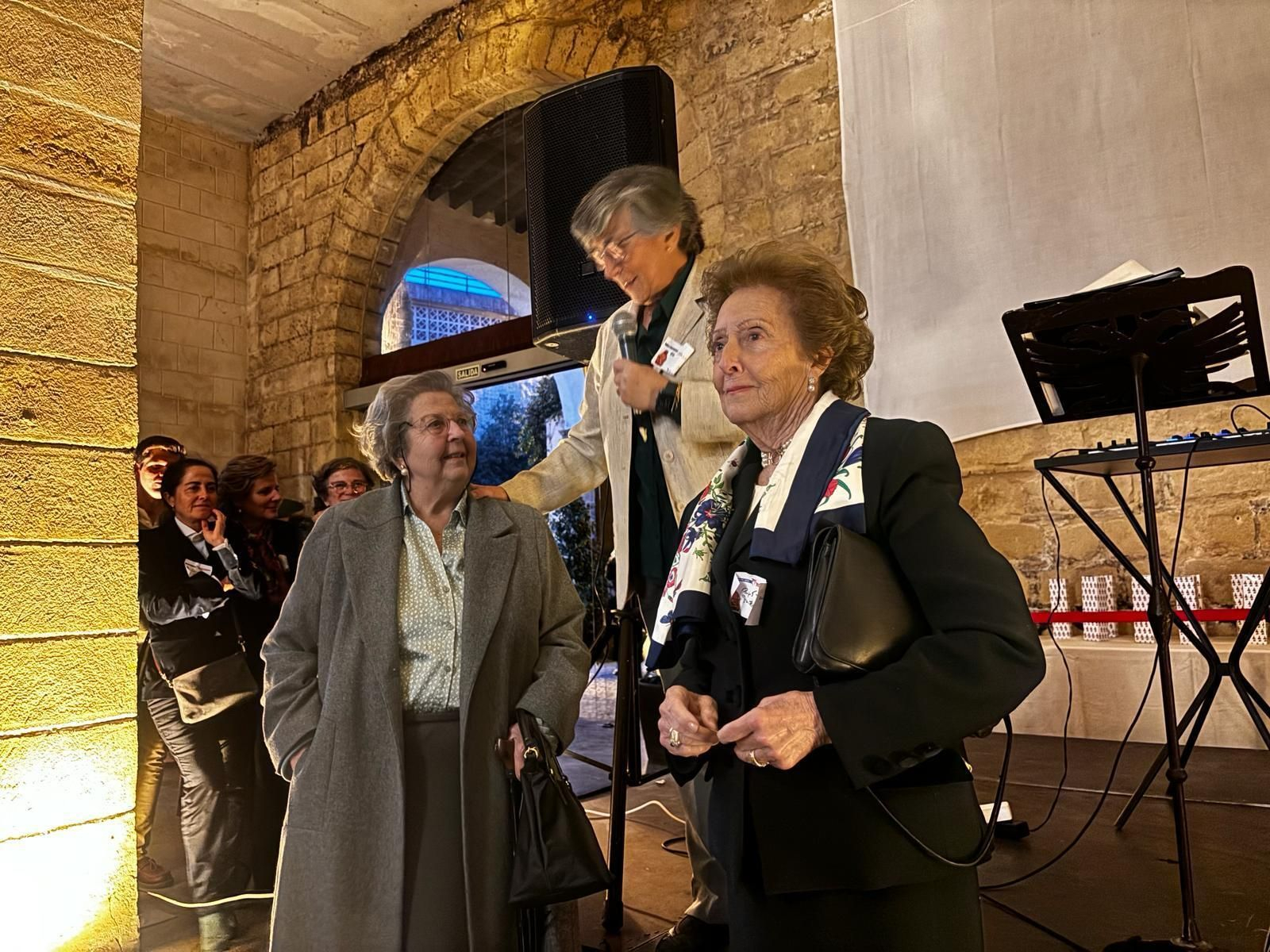 Así fue el gran encuentro por el 75 aniversario del colegio Jesús-María 'El Cuco' en Jerez Así fue el gran encuentro por el 75 aniversario del colegio Jesús-María 'El Cuco' en Jerez