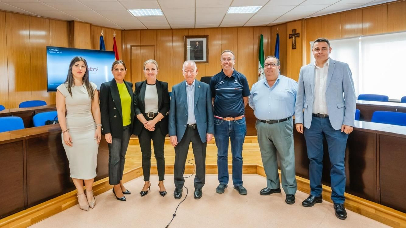 Presentación oficial del Triatlón FETRI Roquetas 2025.