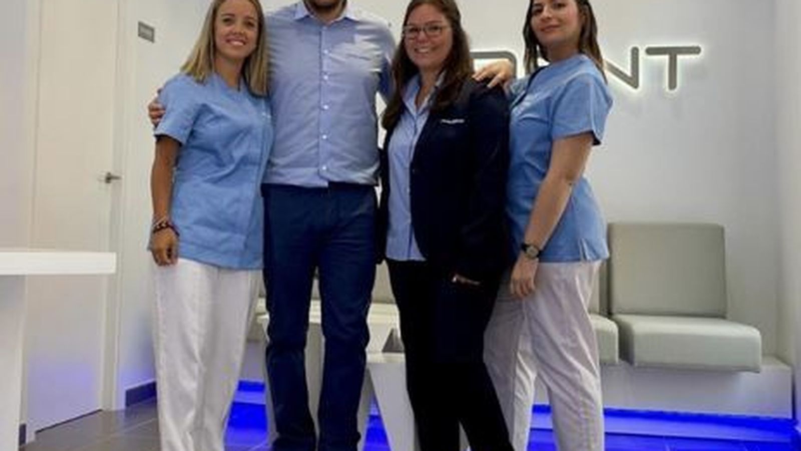 Vitaldent consolida su presencia en Andalucía con la apertura de dos nuevas clínicas dentales.