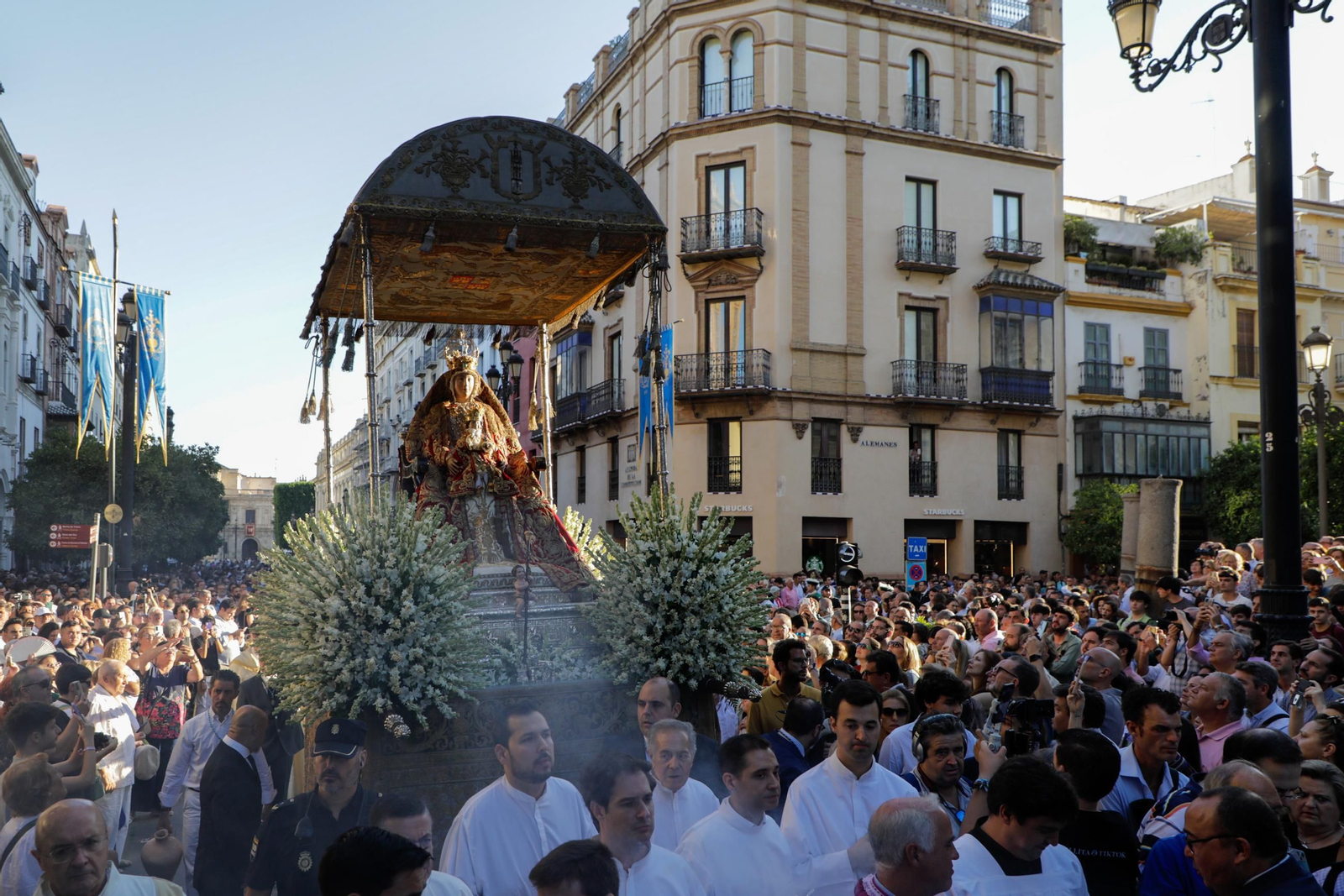 Procesión de la Virgen de los Reyes, Sevilla