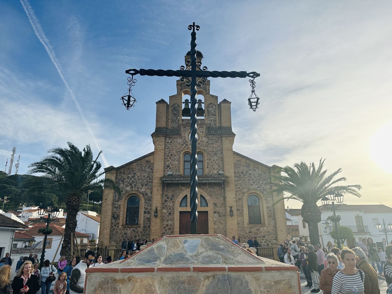 Riotinto ya disfruta de su nueva y señera placita 'El Cautivo'