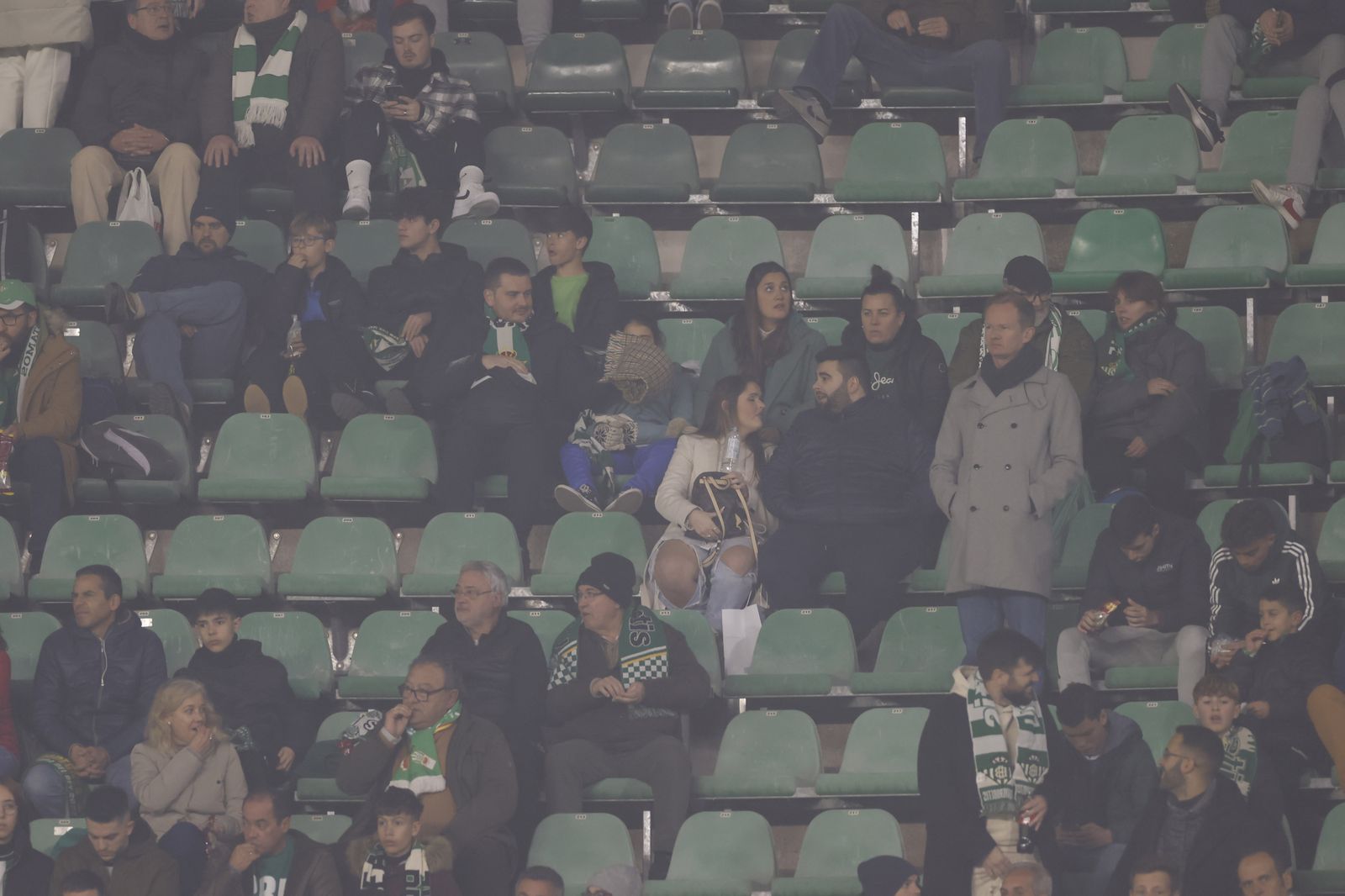 Búscate en las fotos del Betis-Barcelona