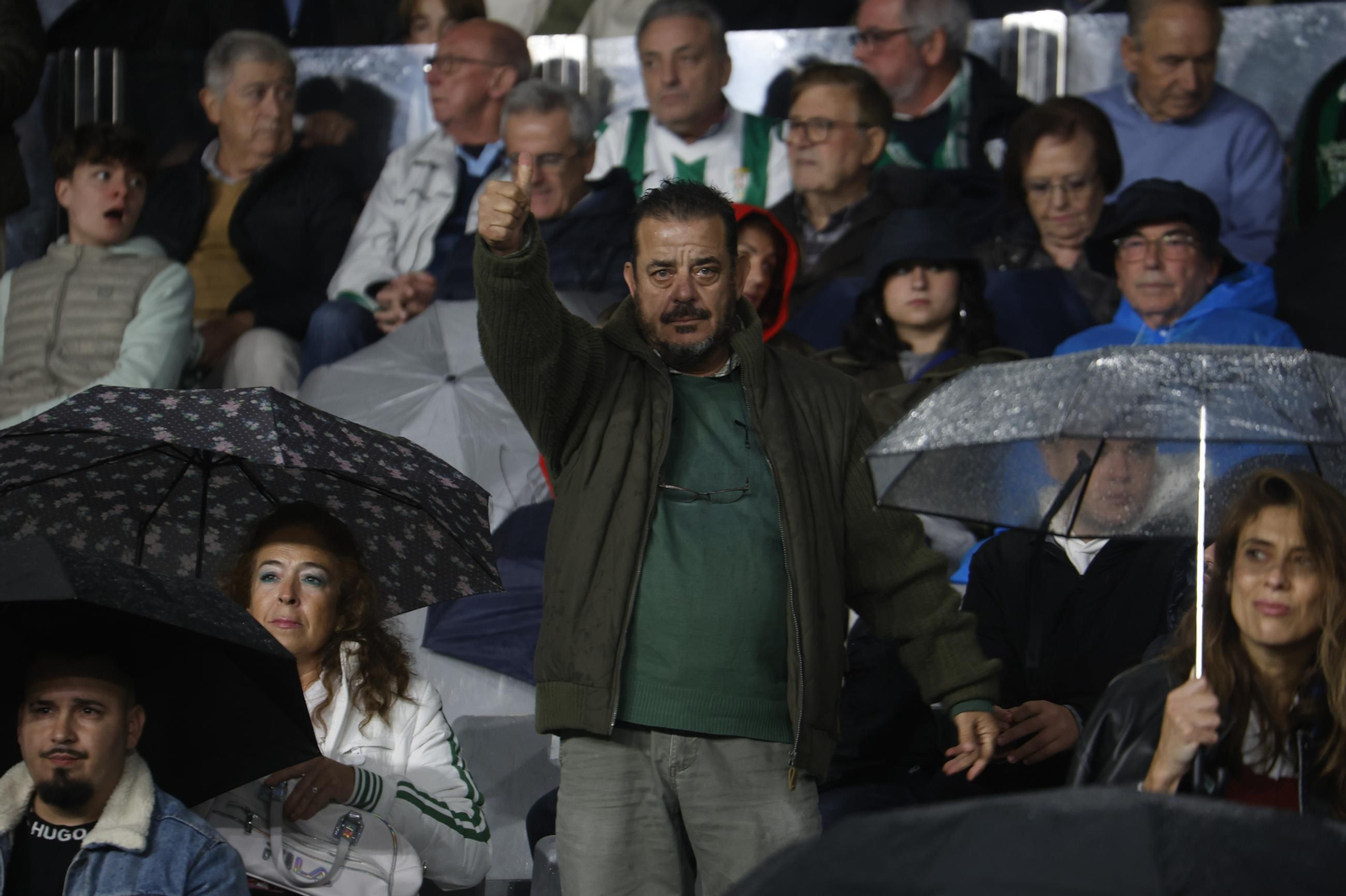 Las mejores fotos del ambiente en El Arcángel para el Córdoba CF - Deportivo