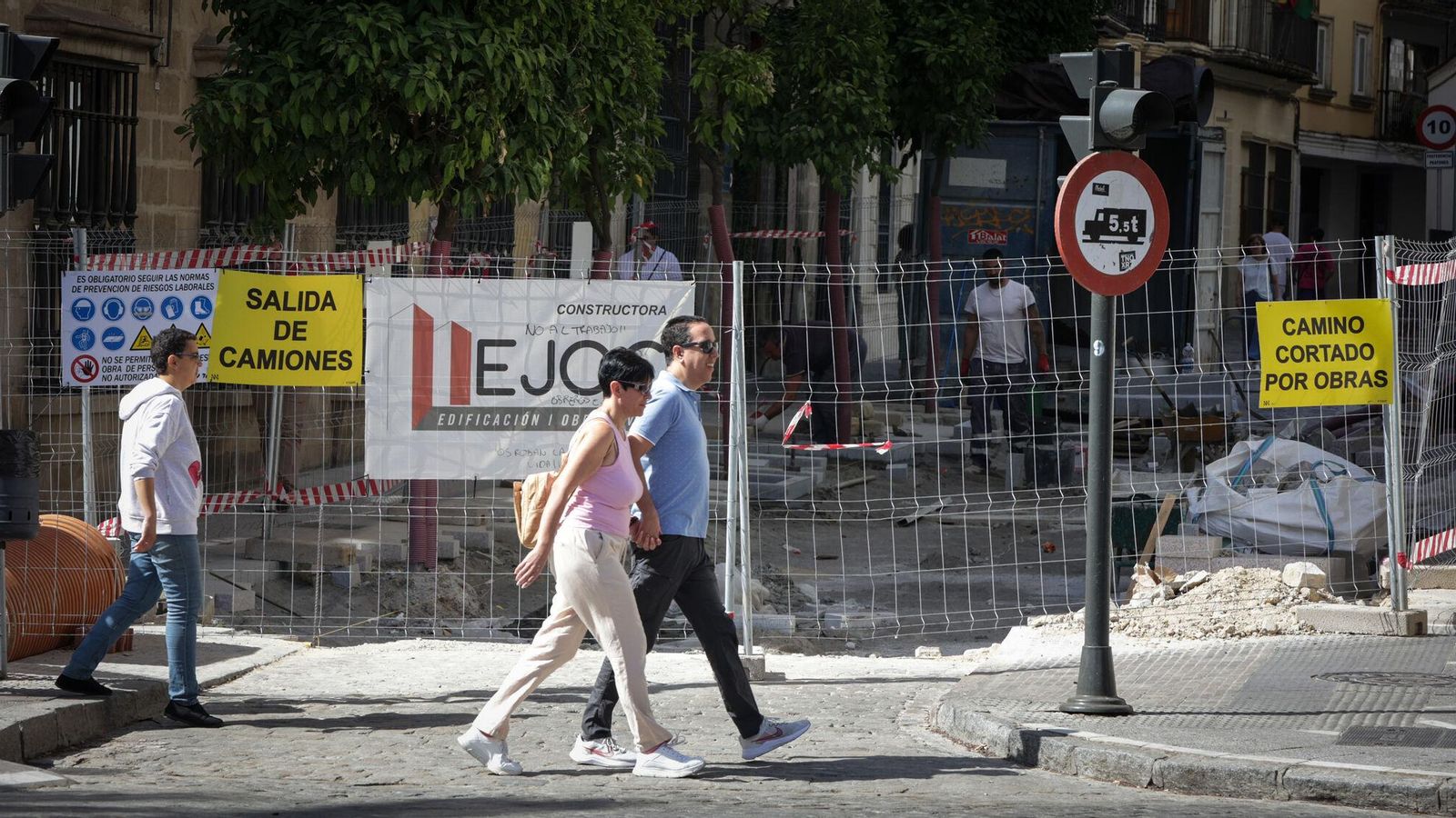 Un tramo de la calle Tornería, en obras.