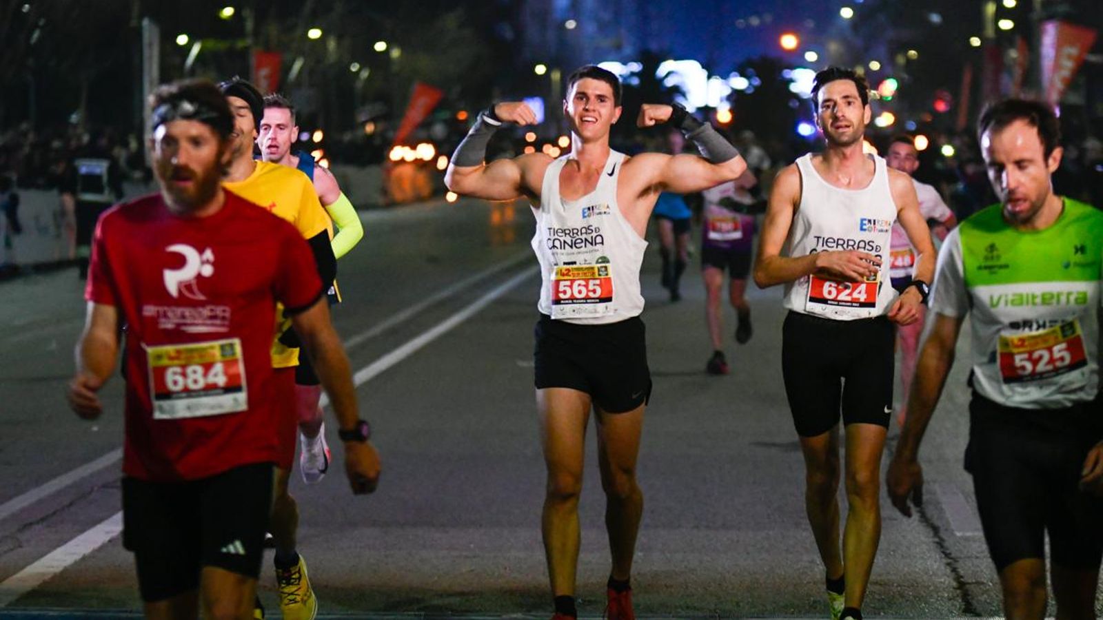 En imágenes: búscate en tu llegada a meta de la Carrera de San Antón 2025 (1)