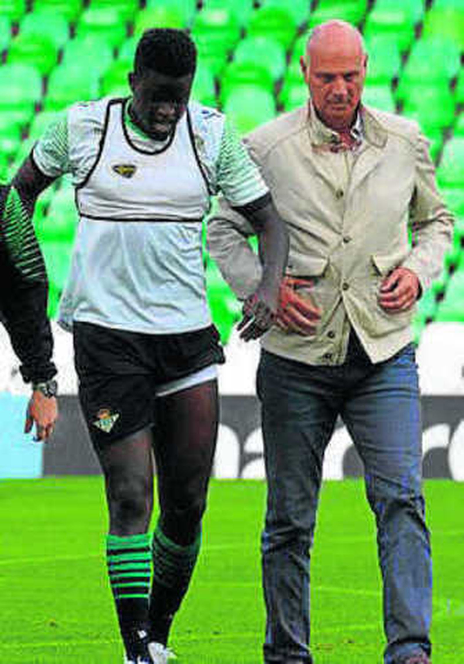 N'Diaye abandona el entrenamiento junto a Tomás Calero.