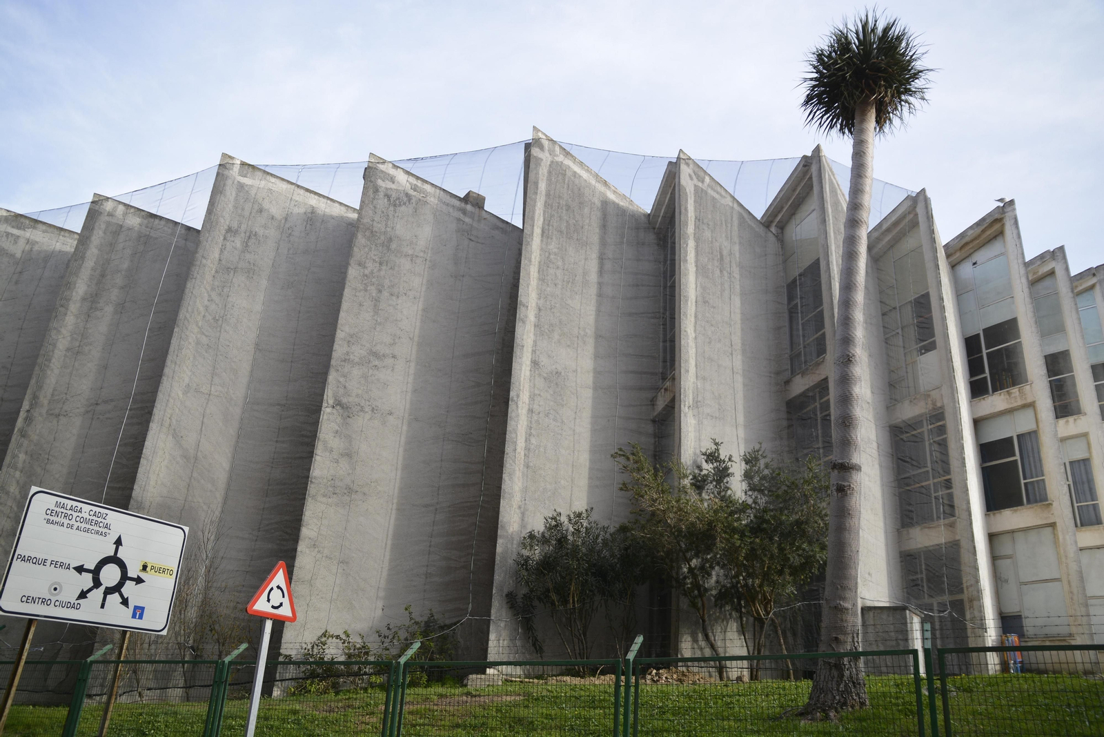 Inauguración, decadencia y resurgir del edificio de la Escuela de Arte de Algeciras