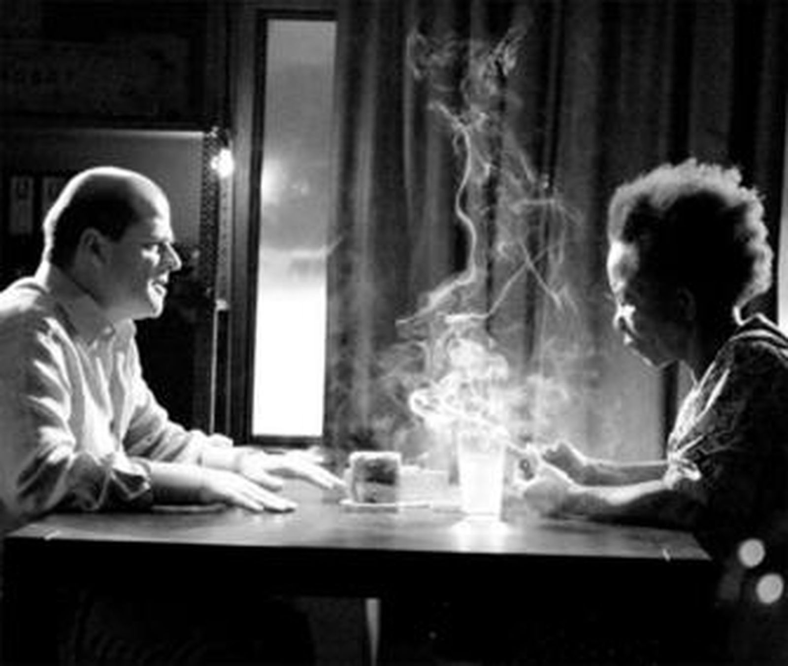 Fotograma de la película colombiana 'Perro come perro'.