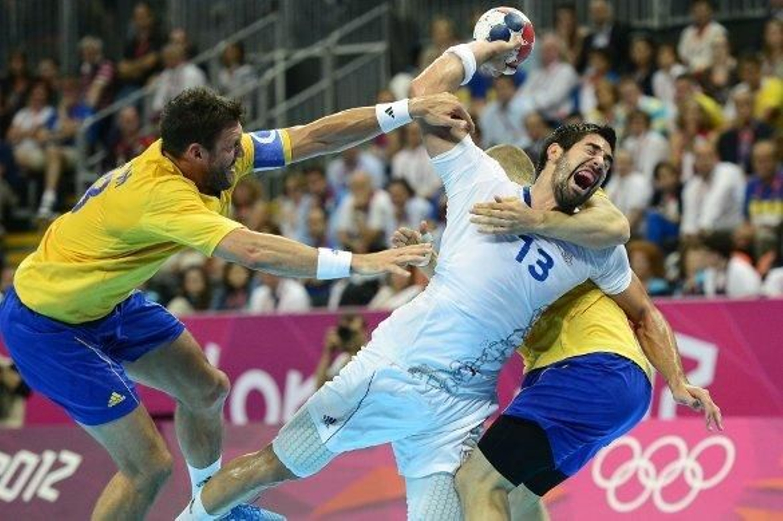 Francia agiganta su leyenda en balonmano (21-22) Francia agiganta su leyenda en balonmano (21-22)
