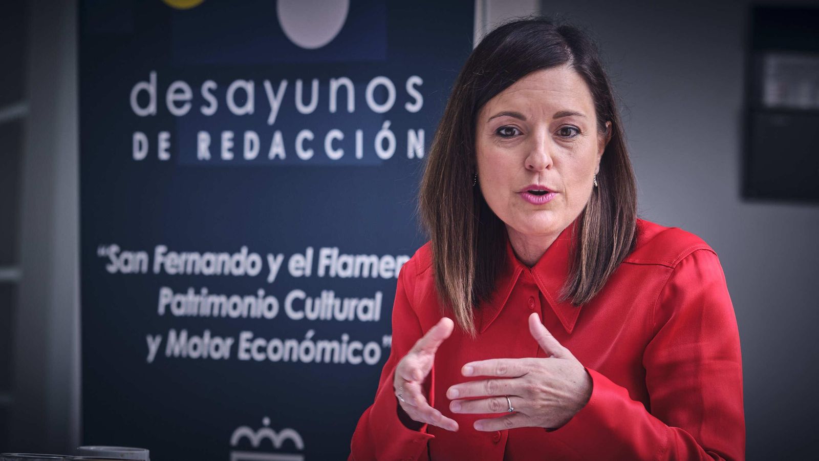 Patricia Cavada, alcaldesa de San Fernando, durante su intervención en el desayuno de redacción sobre flamenco. Patricia Cavada, alcaldesa de San Fernando, durante su intervención en el desayuno de redacción sobre flamenco.