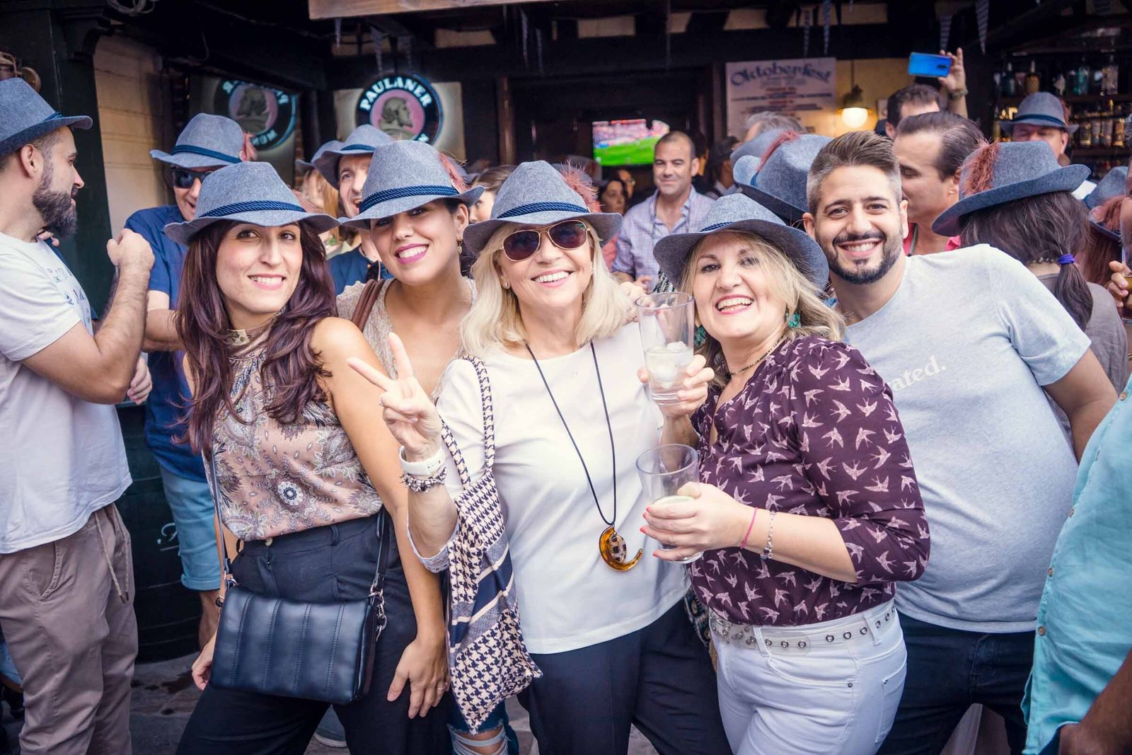 Búscate en el OktoberFest de Plaza Canterbury del sábado 8