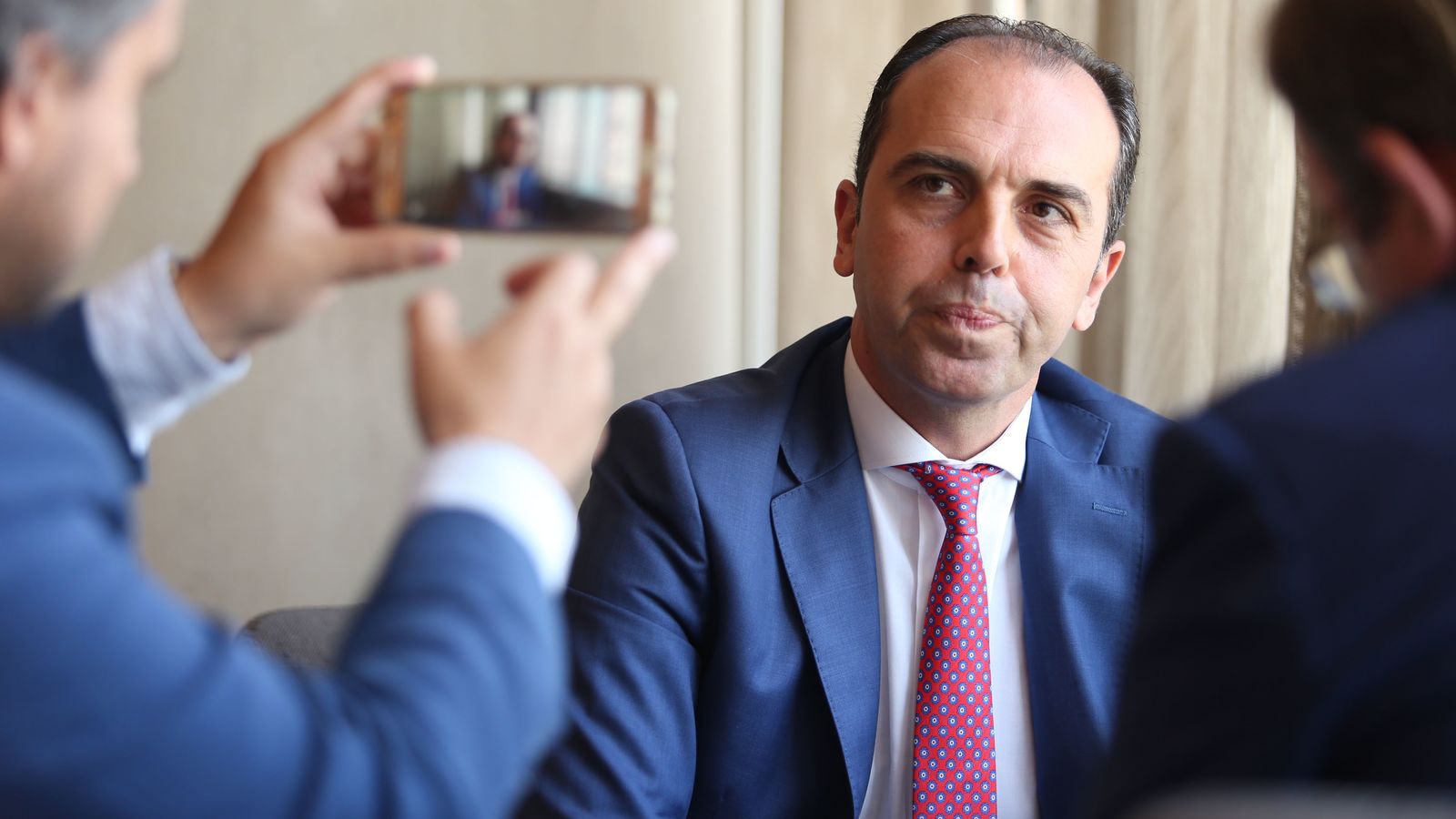 Javier Millán, durante la entrevista