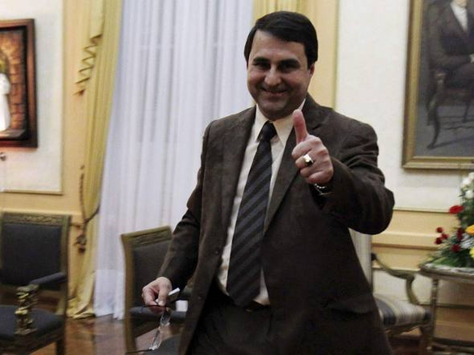 Franco pedirá ayuda a Lugo para calmar la tensión