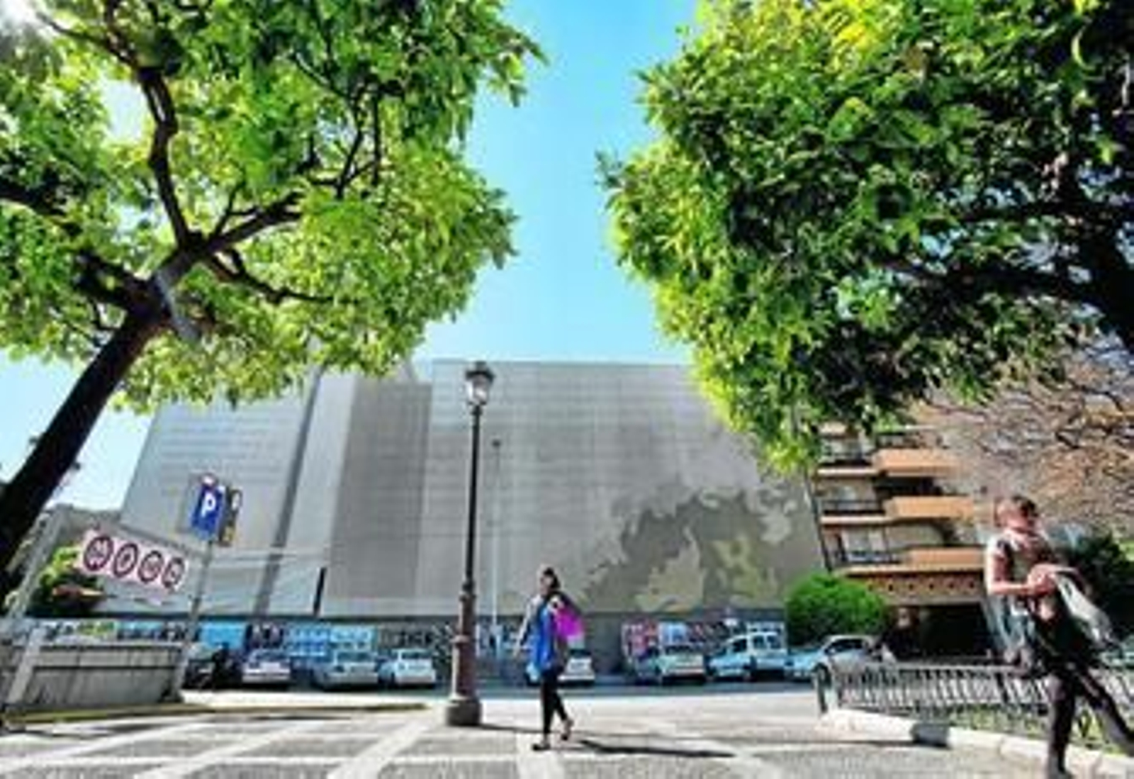 Imagen actual del edificio de la antigua comisaría de la Policía Nacional en la Gavidia.