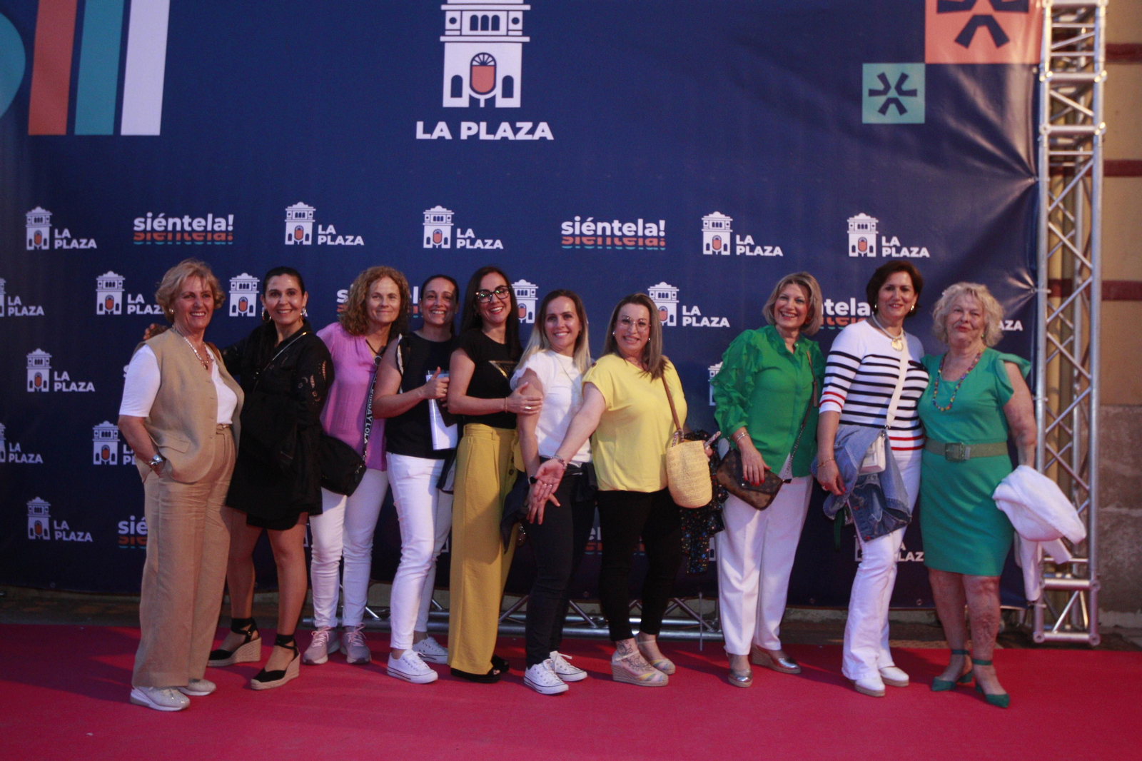 Isabel Pantoja cautiva al público de Almería en la plaza de toros
