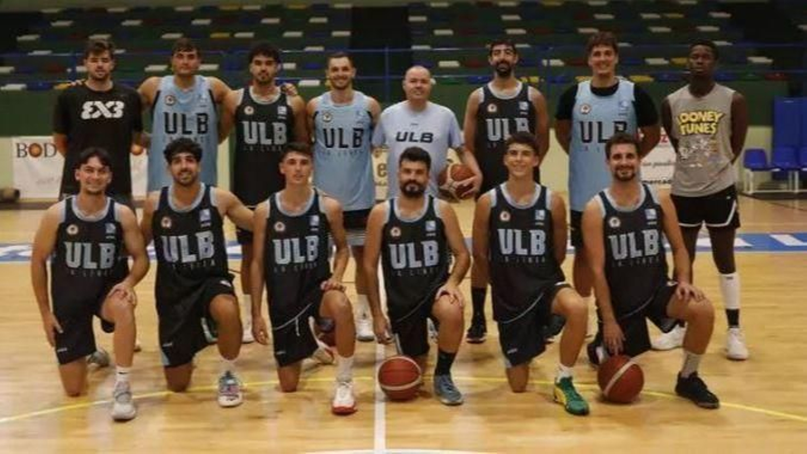 La plantilla de la ULB, en su primer entrenamiento de pretemporada La plantilla de la ULB, en su primer entrenamiento de pretemporada