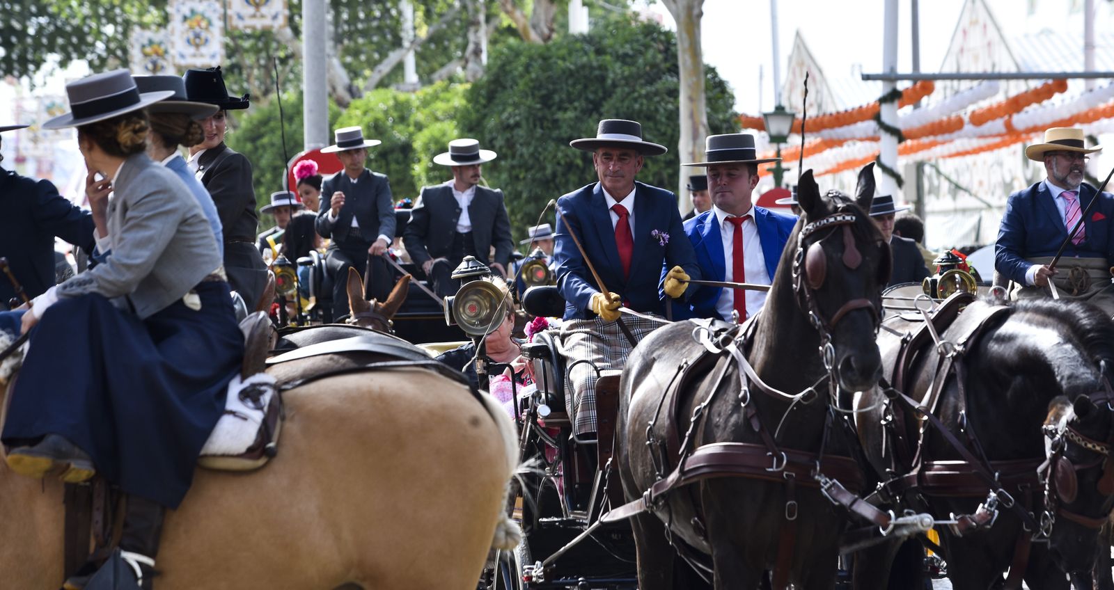 Las mejores imágenes del lunes de la Feria de Abril. Por Juan Carlos Vázquez