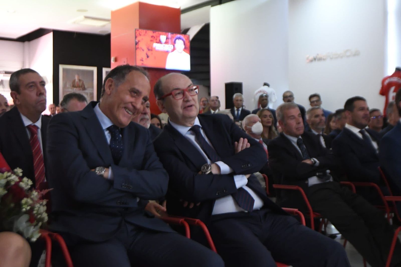 Las imágenes del Dorsal de Leyenda del Sevilla a Francisco