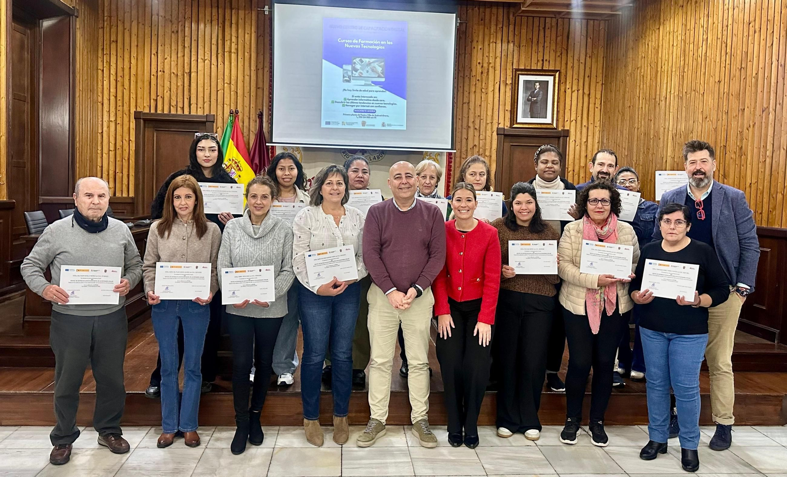 Cien vecinos de Huércal-Overa se han formado en competencias digitales.