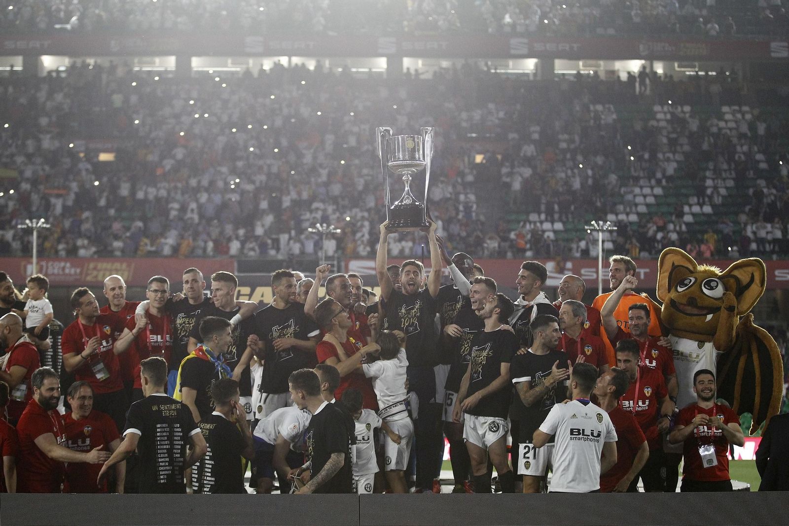 Las fotos de la final de la Copa del Rey entre el Barcelona y el Valencia en el Benito Villamarín
